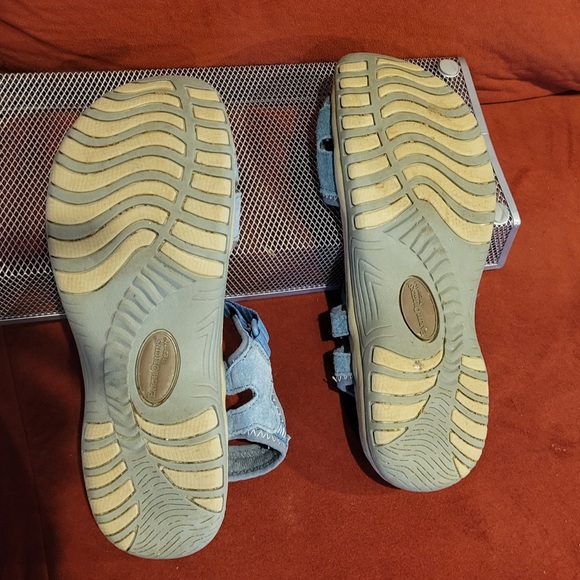 Sandals - Picture 3 of 6